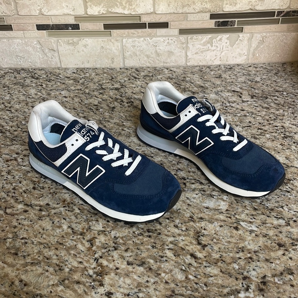 Size 9 MENS/ Size 10.5 WOMENS, navy, suede, New Balance sneakers